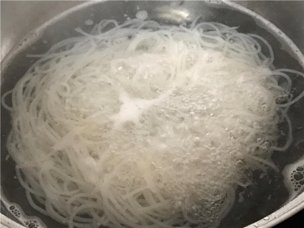 蘿卜粉條湯是怎么做的