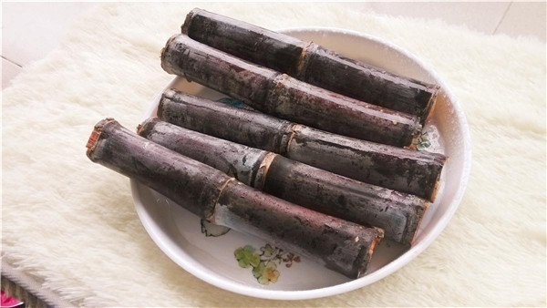 甘蔗變紅了能吃嗎