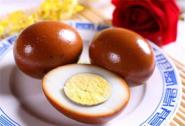 元旦吃什么食物，元旦吃什么傳統食物（年糕寓意年年高）
