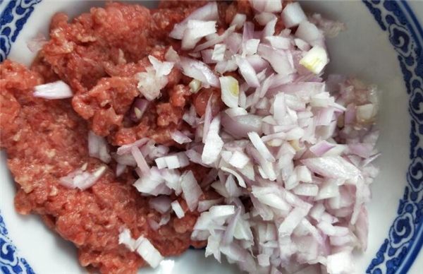 牛肉漢堡的做法和配料的做法,牛肉漢堡最正宗的做法